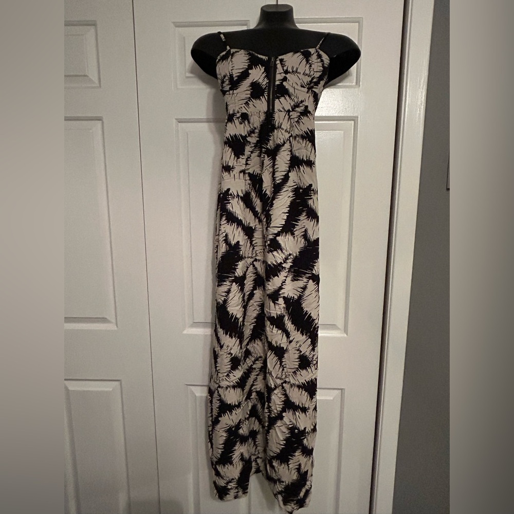 Elle Black and Tan Leaf Print Maxi Dress
